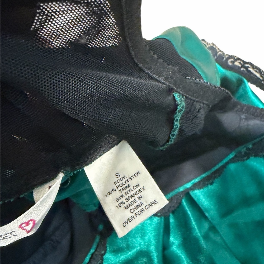 Vintage Victoria’s Secret Green Satin Lace Chemise Slip Dress Size S Lingerie - Picture 3 of 6